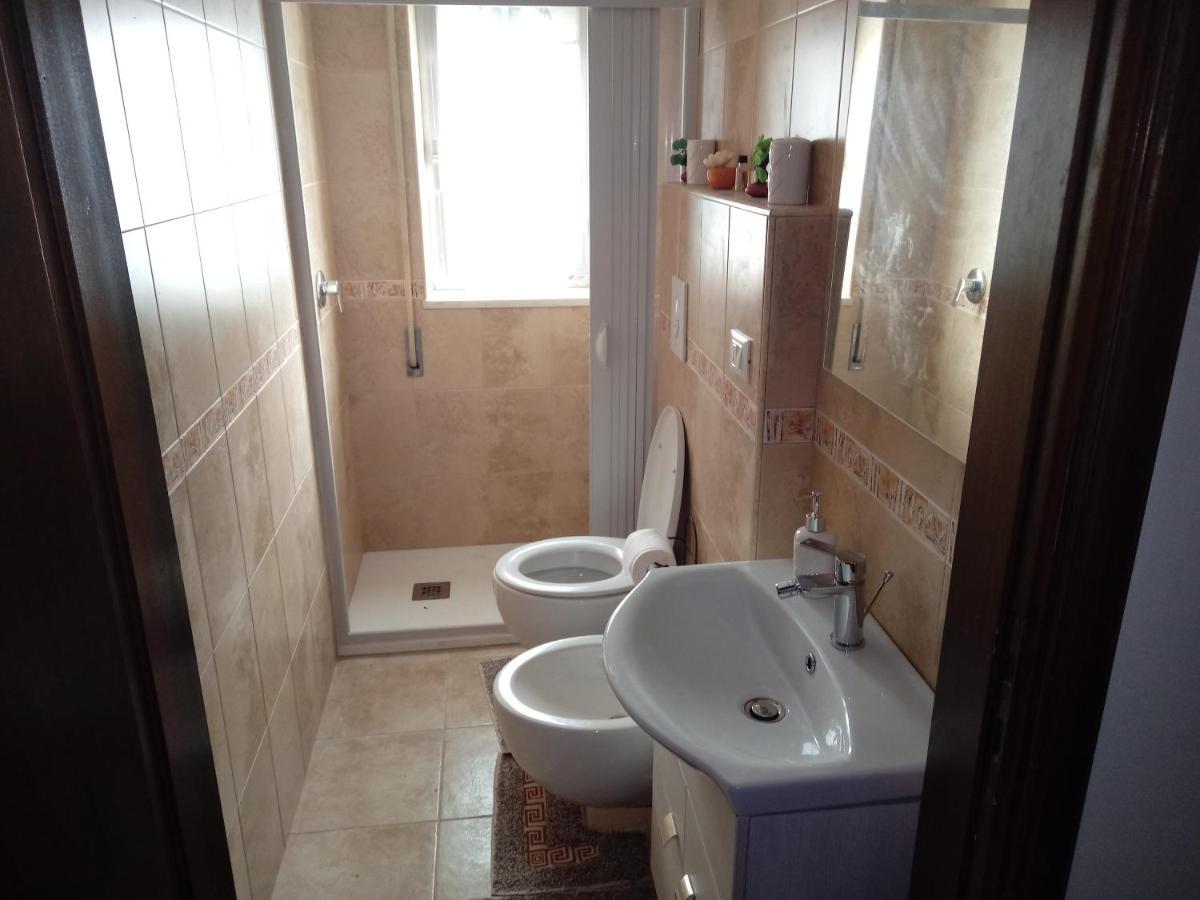 Acqua Di Mare Bed & Breakfast ตารันโต ภายนอก รูปภาพ
